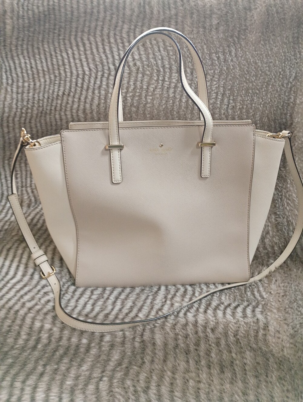 kate spade | Cream + Off White Leather Tote Bag🤍💛